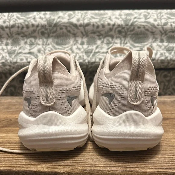 Women’s Brooks Glycerin 22-Taupe - Picture 4 of 6